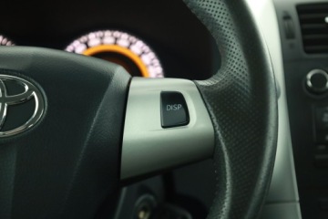 Toyota Auris I Hatchback 1.6 Valvematic 132KM 2010 Toyota Auris 1.6 Valvematic, Salon Polska, Skóra, zdjęcie 15