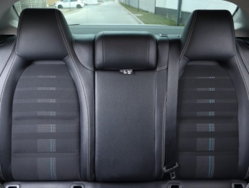 Mercedes CLA C117 Coupe Facelifting 1.6 200 156KM 2017 Mercedes CLA 200, Salon Polska, Serwis ASO, zdjęcie 9