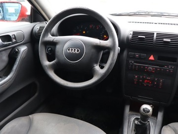 Audi A3 8L Hatchback 1.6 i 102KM 2000 Audi A3 1.6, Klima, Klimatronic, El. szyby, zdjęcie 6