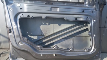 DVEŘE LEVÉ PŘEDNÍ VOLVO XC70 D5 08R KOMBI
