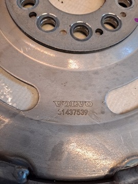 KOLO SETRVAČNÍK VOLVO XC40 2.0B 31437539