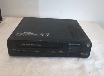Magnetowid VHS TOSHIBA VCP-B1 D356