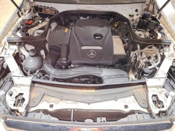 Mercedes Klasa E W213 2019 Mercedes-Benz Klasa E MERCEDES-BENZ E 300 4MATIC 2.0 Benzyna 244KM, zdjęcie 10