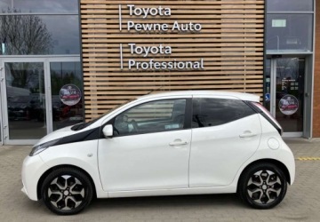 Toyota Aygo II Hatchback 5d 1.0 VVT-i 69KM 2016 Toyota Aygo Toyota Aygo Benzyna 69KM, zdjęcie 2