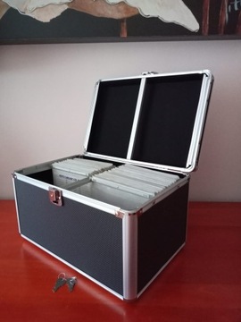 BOX BOX Чемодан на 200 компакт-дисков, DVD, BD-R, ЧЕРНЫЙ