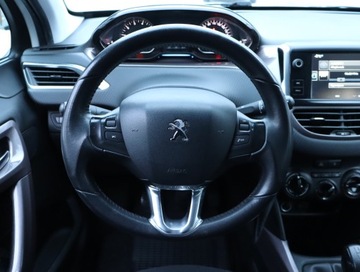 Peugeot 2008 I SUV 1.2 VTi 82KM 2014 Peugeot 2008 1.2 PureTech, Salon Polska, zdjęcie 17