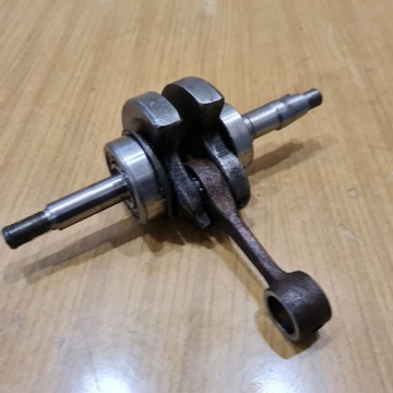 ШАТУН КОЛЕНВАЛА STIHL 020 AV