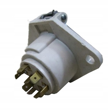 GNIAZDO ELEKTRYCZNE 7 NACZEPY NACZEPA LL130005600