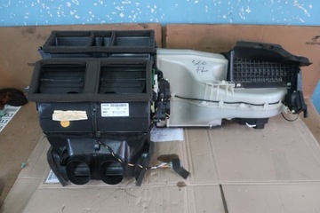 VOLVO V70 XC70 S60 I 04- OBUDOWA NAGRZEWNICY LIFT