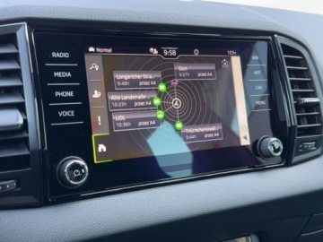 Skoda Karoq Crossover Facelifting 2.0 TDI SCR 150KM 2022 Skoda Karoq LED Matrix ACC Grzane fotele i szyba przednia Kamera AC 3-stre, zdjęcie 25
