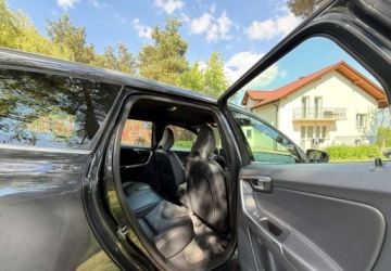 Volvo XC60 I SUV Facelifting 2.0 D4 DRIVE-E 181KM 2014 Volvo XC 60 Volvo XC 60 D4 Geartronic Summum 2.0 Diesel 181KM, zdjęcie 29