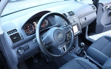 Volkswagen Touran II 2.0 TDI 140KM 2014 Volkswagen Touran Dotykowe Radio PIONEER, Grzane Fotele, Tempomat, Czujnik, zdjęcie 6