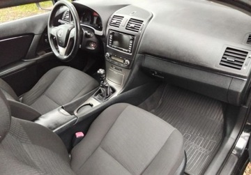 Toyota Avensis III Wagon 1.8 Valvematic 147KM 2010 Toyota Avensis 1,8 Benz Navi Kamera Alugelgi Zarejestrowany w Kraju, zdjęcie 8