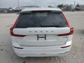 Volvo XC60 II 2023 Volvo XC 60 Plus 2023 2.0l 2.0 Benzyna 247KM, zdjęcie 2