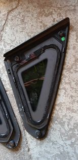 ЗАДНЕЕ БОКОВОЕ СТЕКЛО RENAULT ARKANA BODY левое