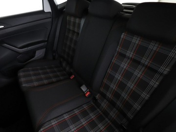 Volkswagen Polo VI GTI 2.0 TSI 200KM 2020 Volkswagen Polo GTI DSG Virtual Navi Czujniki, zdjęcie 16