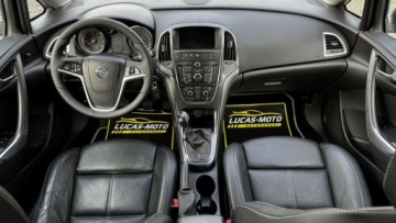 Opel Astra J Sports Tourer Facelifting 1.4 Turbo ECOTEC 140KM 2013 Opel Astra Bogate wyposazenie, Udok. przebieg GWARANCJA 1.4 Benzyna, zdjęcie 30