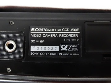 Аналоговая камера SONY CCD-V90E HANDYCAM PRO + аксессуары
