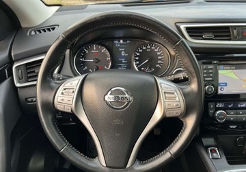 Nissan Qashqai II Crossover 1.6 dCi 130KM 2016 Nissan Qashqai panorama, kamera cofania, nawigacja 1.6 Diesel 130KM, zdjęcie 21