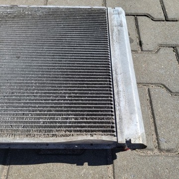 BMW 5 E60 E61 CHLADIČ VODY 7795878