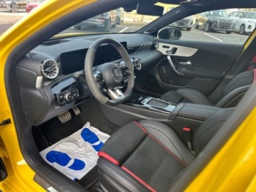 Mercedes Klasa A W177/V177 Hatchback AMG Facelifting 2.0 A35 306KM 2023 Mercedes-Benz Klasa A 35 AMG Night PakietPremium PlusPanoramaBurmester Sal, zdjęcie 10