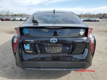 Toyota Prius IV Hatchback 1.8 Hybrid 122KM 2017 Toyota Prius 2017 r., 1,8L od ubezpieczalni 1.8 Hybryda 121KM, zdjęcie 5