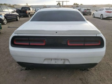 Dodge Challenger III 2017 Dodge Challenger RT 2017 5.7l 5.7 Benzyna 375KM, zdjęcie 2