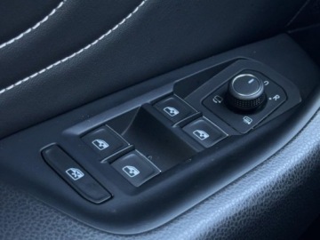 Volkswagen Arteon Fastback Facelifting 2.0 TDI 200KM 2022 Volkswagen Arteon 2.0 TDI R-Line DSG 2.0 Diesel 200KM, zdjęcie 31