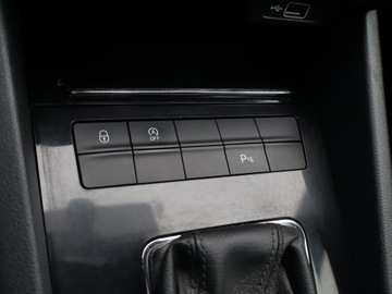 Skoda Octavia III Kombi Facelifting 1.4 TSI 150KM 2017 Skoda Octavia 1.4 TSI, Salon Polska, Serwis ASO, zdjęcie 16