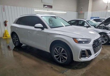 Audi Q5 II SUV Facelifting 2.0 45 TFSI 265KM 2022 Audi Q5 Auta z USA - Zapytaj o wiecej ofert 2.0 Benzyna 265KM, zdjęcie 3