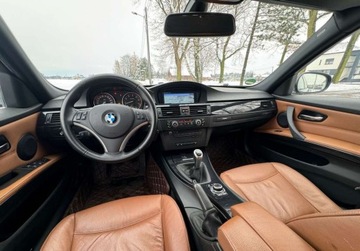 BMW Seria 3 E90-91-92-93 Limuzyna E90 325i (3.0) 218KM 2009 BMW Seria 3 325I 3.0, bezwypadkowy, panorama, xenon 3.0 Benzyna 218KM, zdjęcie 10