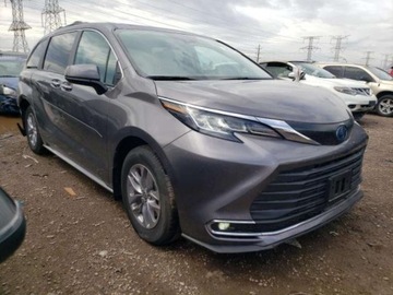 Toyota Sienna III 2022 Toyota Sienna 2022, 2.5L, 4x4, od ubezpieczalni 2.5 Benzyna 245KM, zdjęcie 3