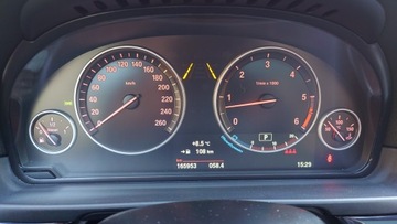 BMW Seria 5 F10-F11 2015 BMW 5 (F10) 530d xDrive 258KM Biały, zdjęcie 11