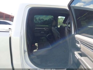  RAM 1500 Laramie 57 Box 2023 5.7l 5.7 Benzyna 395KM, zdjęcie 12