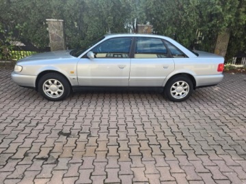 Audi A6 C4 Sedan 1.8 20V 125KM 1996