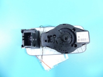 ПЕРЕКЛЮЧАТЕЛЬ ФАР TOUAREG II 10-18 7P6941431B