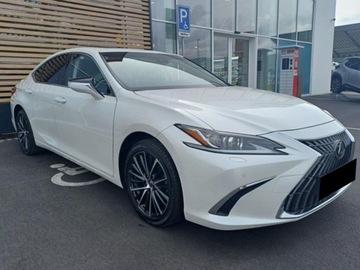 Lexus ES VII (XV70) Sedan Facelifting 300h 218KM 2025 Od ręki - 300h Business Edition 2.5 E-CVT 218KM | Podgrzewane fotele!, zdjęcie 2
