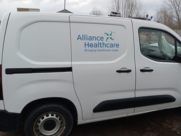 DVEŘE BOČNÍ OPEL COMBO E PEUGEOT PARTNER CITROEN BERLINGO 2018-2023