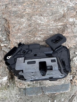 AUDI VW SKODA SEAT 5TB837016E ZÁMEK DVEŘE PRAVÝ