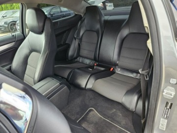 Mercedes Klasa C W204 Limuzyna 1.8 180 CGI BlueEFFICIENCY 156KM 2011 Mercedes C 180 1,8 benzyna 156KM coupe automat, zdjęcie 7