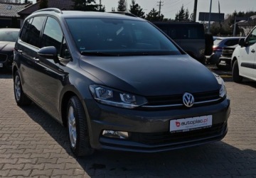 Volkswagen Touran III 1.6 TDI 115KM 2017 Volkswagen Touran swiezo sprowadzone, zarejestrowane, 7osob 1.6 Diesel, zdjęcie 12
