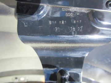 AUDI Q3 83A 18- BLATNÍK LEVÝ ČERNÁ 83A821021
