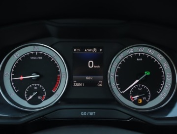 Skoda Superb III Kombi Facelifting 2.0 TDI 190KM 2019 Skoda Superb 2.0 TDI, Salon Polska, 187 KM, zdjęcie 10