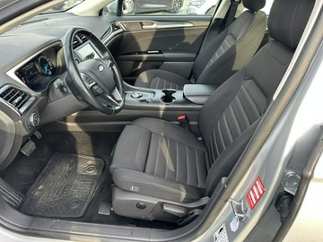 Ford Mondeo V Kombi Facelifting 2.0 EcoBlue 150KM 2021 Ford Mondeo 2.0 EcoBlue 150KM 2021 Titanium, zdjęcie 10