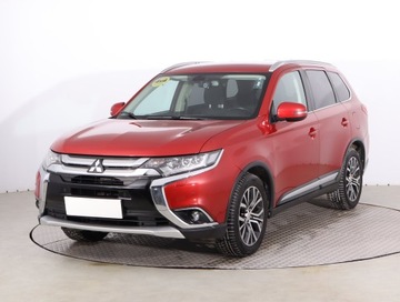 Mitsubishi Outlander III SUV Facelifting 2017 2.0 150KM 2017 Mitsubishi Outlander 2.0, Salon Polska, zdjęcie 1