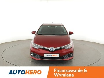 Toyota Auris II Hatchback 5d Facelifting 1.8 Hybrid 136KM 2017 Toyota Auris Edition-S+ kamera grzane fotele, zdjęcie 10
