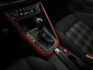 Volkswagen Polo VI GTI 2.0 TSI 200KM 2018 Volkswagen Polo DSG full LED navi klima auto, zdjęcie 28