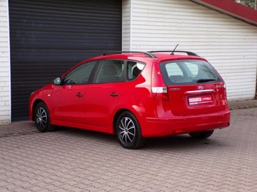 Hyundai i30 I CW Facelifting 1.4 DOHC 109KM 2010 Hyundai i30 Klimatyzacja / Gwarancja / 1.4 / 109KM, zdjęcie 9