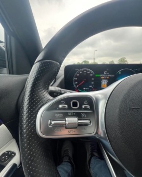 Mercedes EQA SUV 250 190KM 2021 Mercedes-Benz EQA Kamera Wirtualny kokpit Nawigacja Elektryczny 190KM, zdjęcie 9