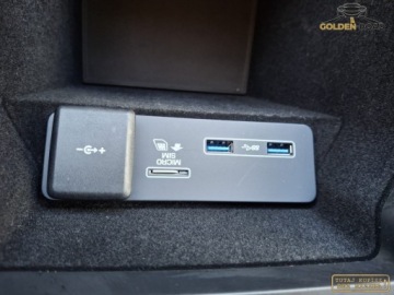 Land Rover Discovery Sport SUV Facelifting 2.0 D I4 150KM 2020 Land Rover Discovery Sport 2,0 D 150KM lift skora alu navi kamera elektryk, zdjęcie 20